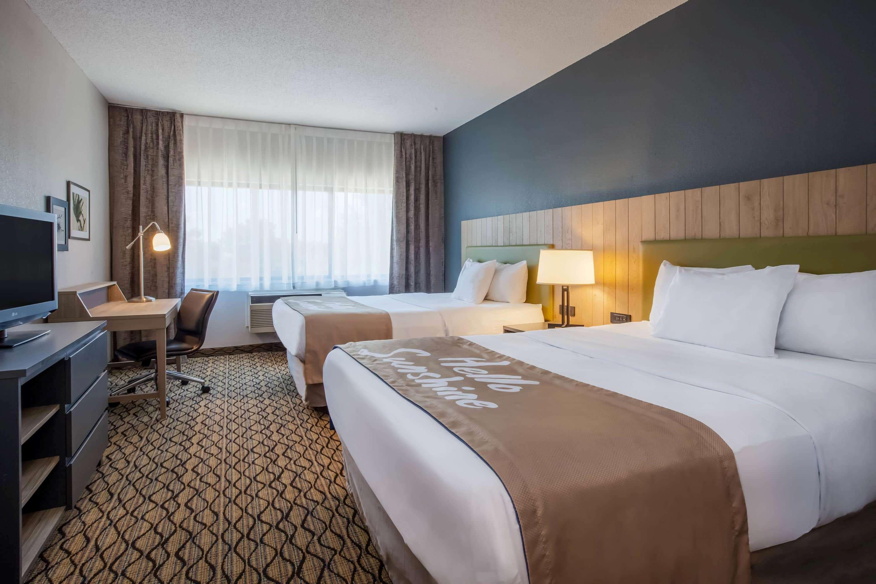 Days Inn & Suites By Wyndham Rochester Hills Mi Dış mekan fotoğraf